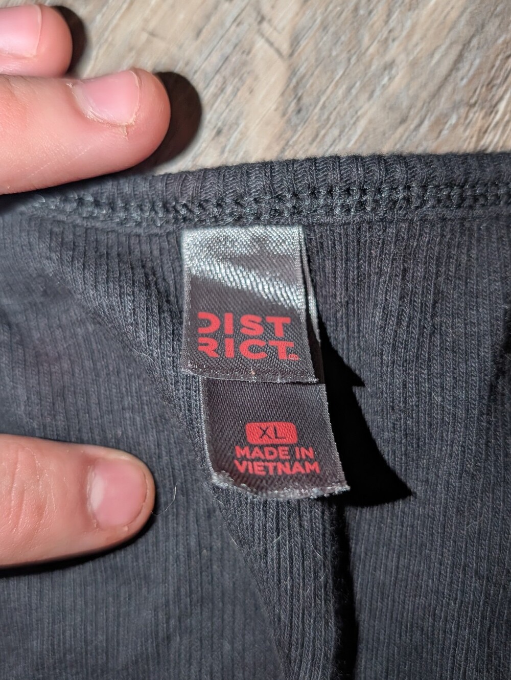 Y2K Black Ribbed Tank with Text - Picture 3 of 4